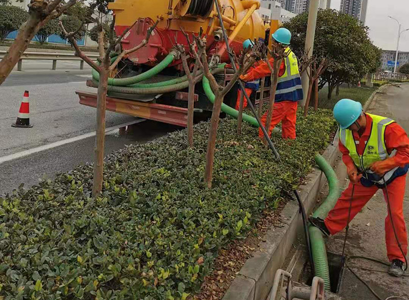 白马井镇市政管道清淤